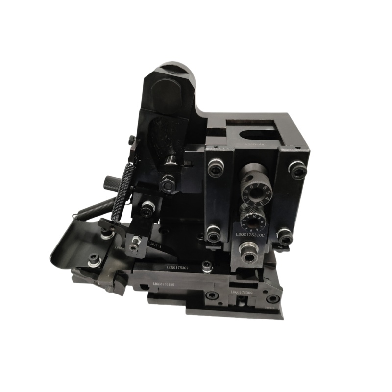 Japanese 30 stroke mechanical horizontal feeding press